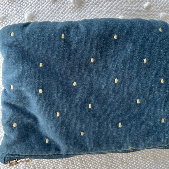 Sezane Small Pouch - Picture 3 of 3